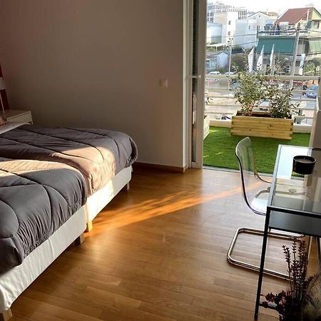 Spacious And Sunkissed 3Br & 2 Bathrooms Apartment Athén Kültér fotó