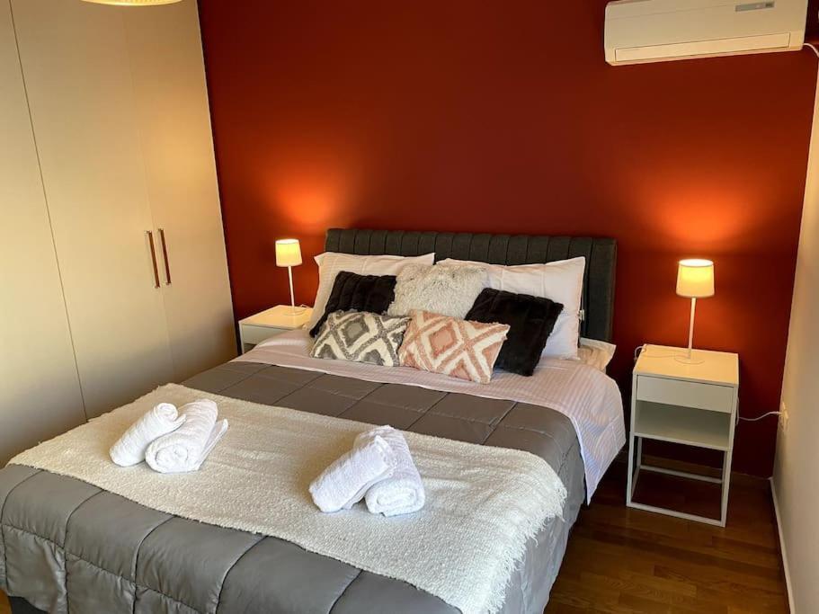 Spacious And Sunkissed 3Br & 2 Bathrooms Apartment Athén Kültér fotó