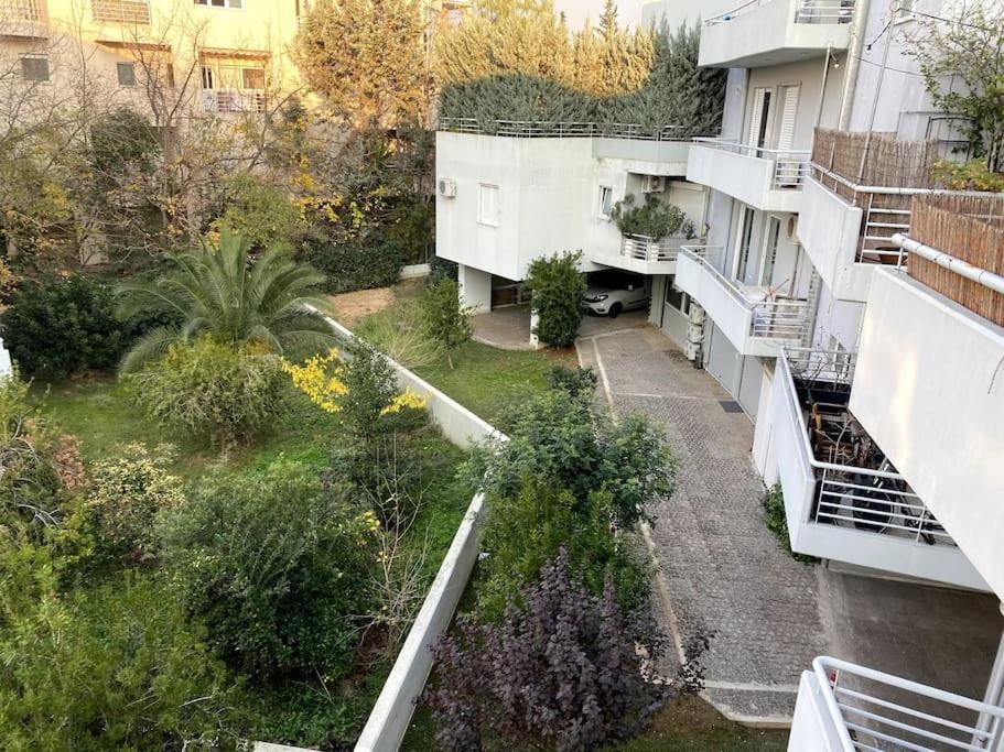 Spacious And Sunkissed 3Br & 2 Bathrooms Apartment Athén Kültér fotó